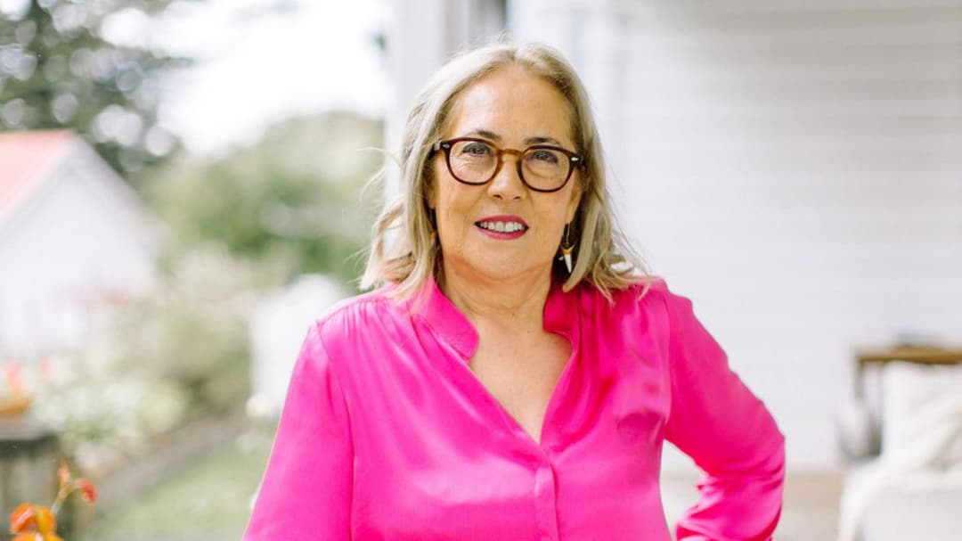 Linda Tuhiwai Smith.