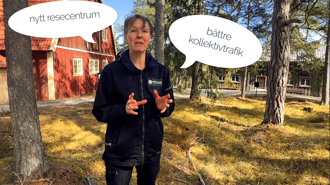 kvinna bland träd och två pratbubblor