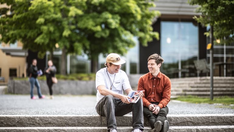 Studenter på Campus.