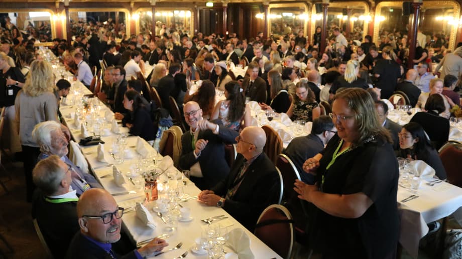 Galamiddagen hölls i den berömda Spegelsalen i Sundsvalls stadshus.