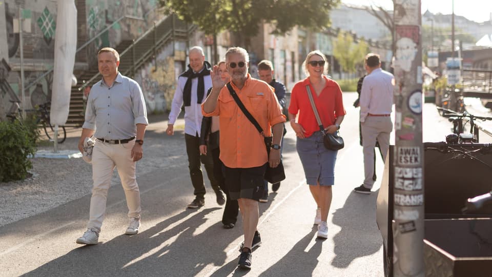 Lars-Erik Rännar och Mikael Bäckström på promenad i Wien
